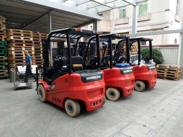 杭州叉車電動(dòng)叉車，60年始終如一的優(yōu)秀品質(zhì)